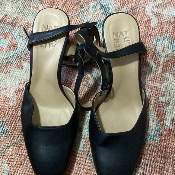 NATURALIZER Black Leather Block Heel Mary Janes - Size 6.5 - Picture 5 of 6